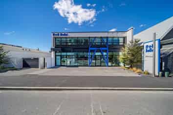 Well Priced CBD Warehouse and Office 