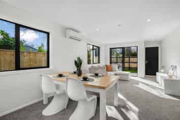 12/12 Marion Street, Silverstream
