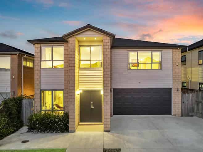 10  Fong Road, Flat Bush