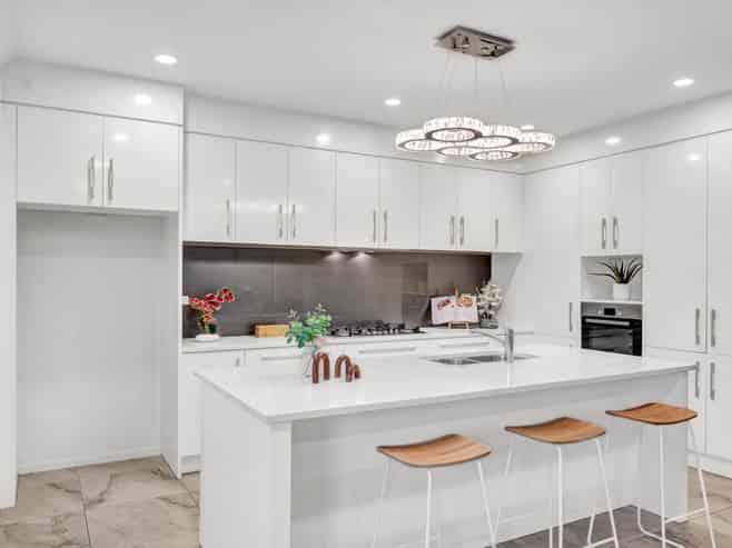 10  Fong Road, Flat Bush