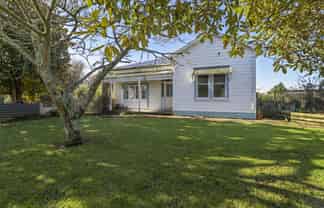 16 Castle Street, Eltham