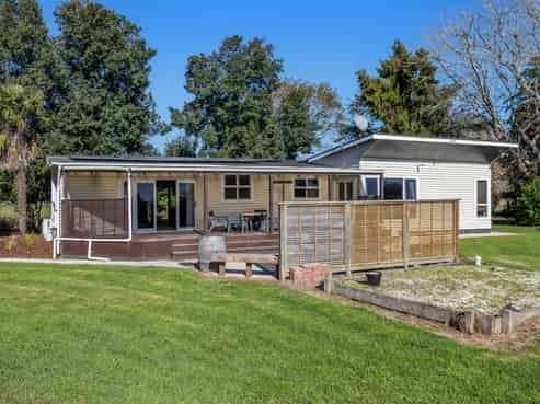 95 White Pine Bush Road, Awakeri