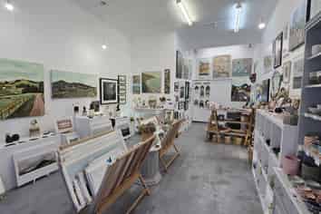Bright boutique retail space