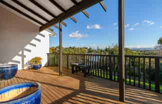51 Sapphire Drive, Hairini
