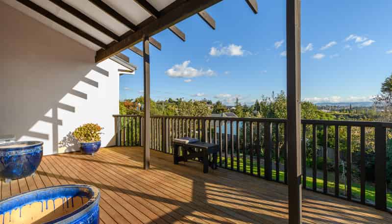51 Sapphire Drive, Hairini