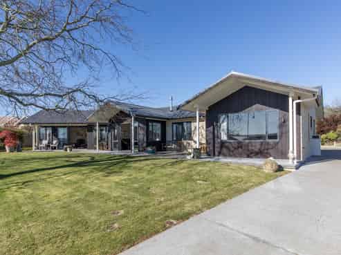 11 Apatu Place, Waipukurau