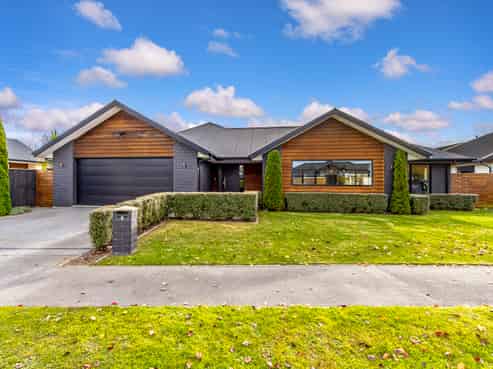 7 Bronco Drive, Aidanfield