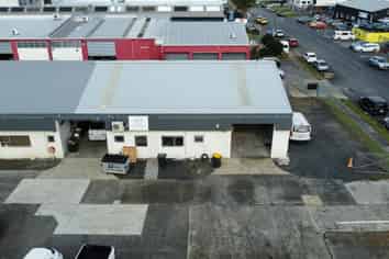 Newly Refurbished Trades Workshop in Drury