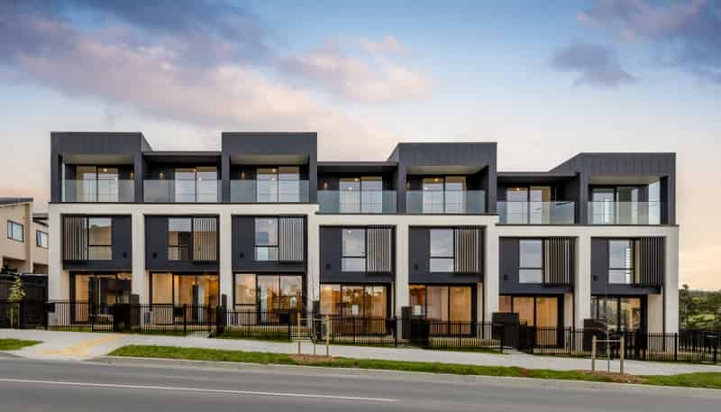 4/239 Flat Bush School Road, Flat Bush