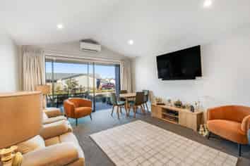 138/30 Bob Robertson Drive, Woodend