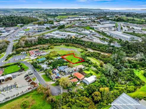 Rare mixed-use landholding with reserve frontage