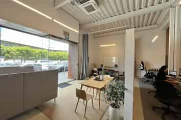 Ground Floor Industrial-Style Solution