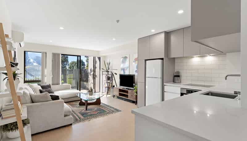 636 Massey Road, Mangere