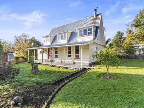 8 Shelton Place, Marton