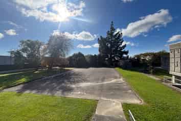 Prime leasing opportunity!