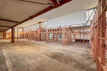 Prime leasing opportunity!