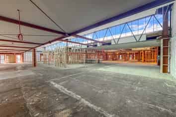 Prime leasing opportunity!