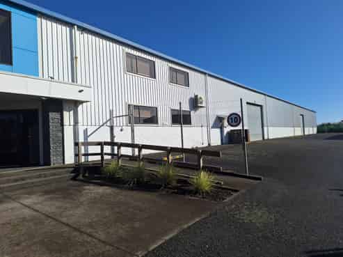 Large Format Warehouse / Workshop