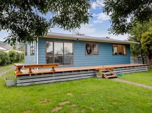 32 Rata Street, Tokomaru