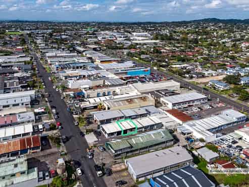 CBRE | Kelston Workshop – For Sale