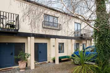 6/84 Alpha Street, Cambridge