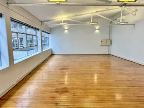 Creative Office, Prime Location