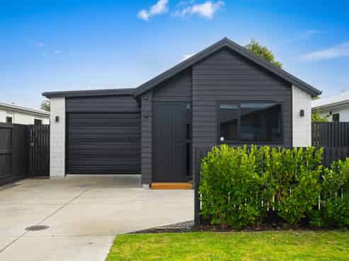 3 Hinaki Street, Poike