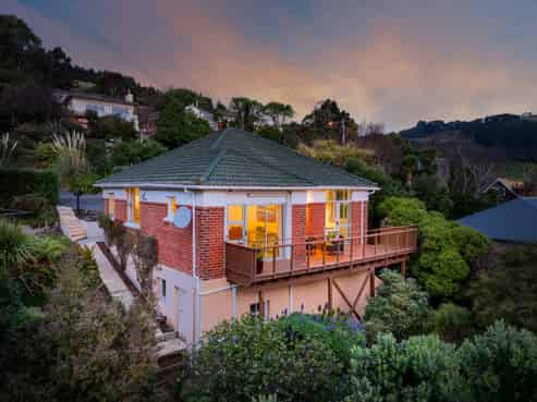 22 Wharfdale Street, Macandrew Bay