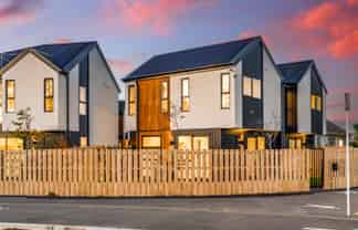 2/1 Huia Street, Riccarton