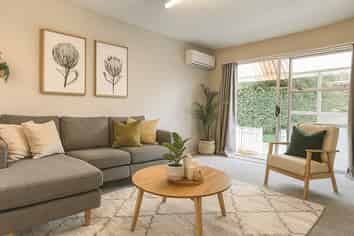 2/98 Peverel Street, Riccarton
