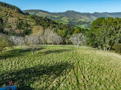 129 Bells Road, Takamatua