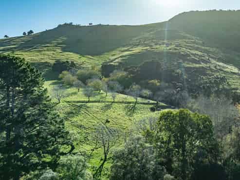 129 Bells Road, Takamatua
