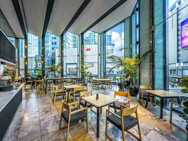 CBRE - Prime Queen Street Offices