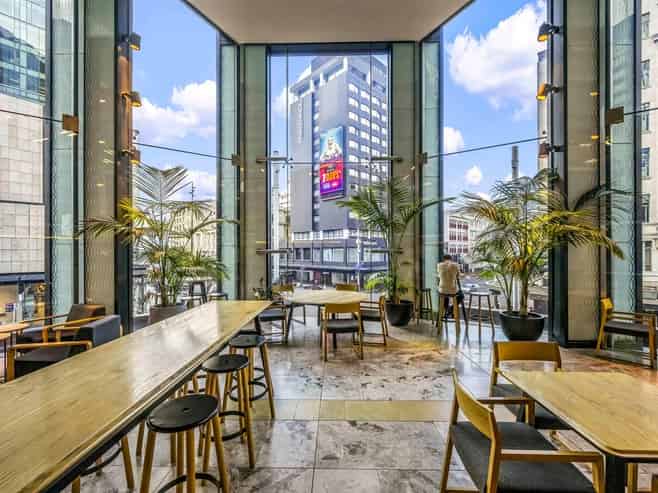 CBRE - Prime Queen Street Offices