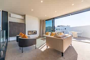 17 Lancewood Terrace, Oceanview