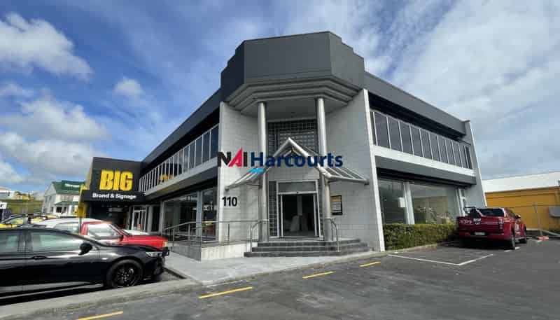 Level 1/110 Wairau Road, Wairau Valley