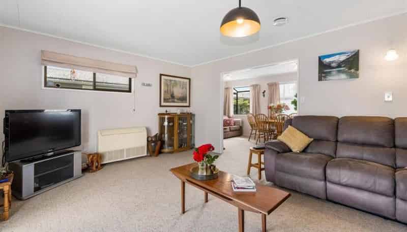 127C Ranolf Street, Glenholme