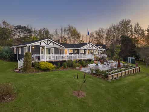 1410 Old North Road, Helensville