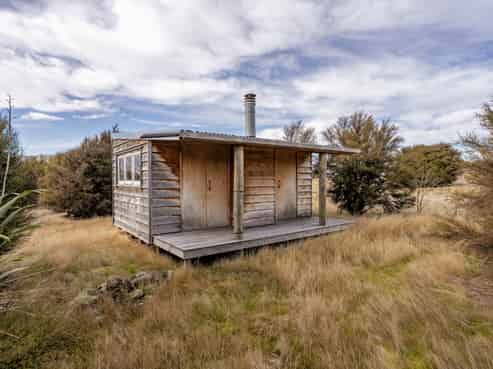 242 Pukerangi Drive, Wanaka