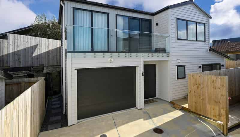 1B Robin Lane, Browns Bay