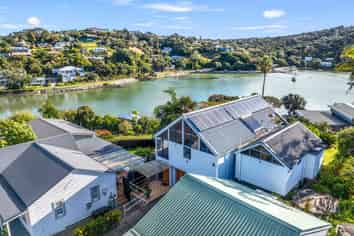 9A Beach Road, Mangonui