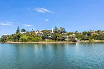 9A Beach Road, Mangonui