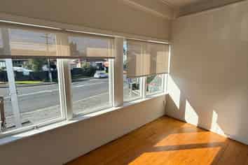Prime Mt Roskill Location - 75sqm Office