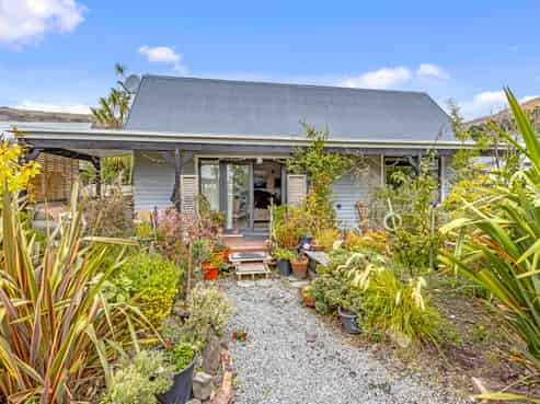 10 Stedley Place, Heathcote Valley