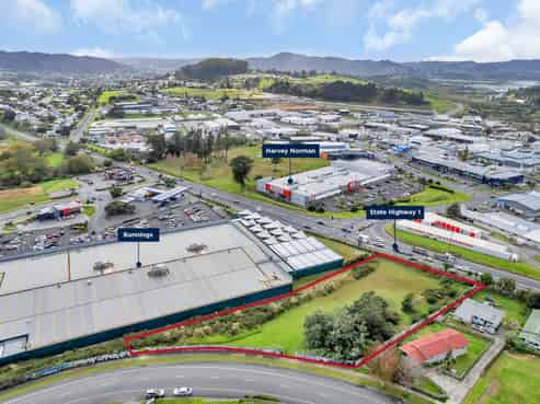 5,132sqm Industrial land - SH1 exposure - $210/sqm