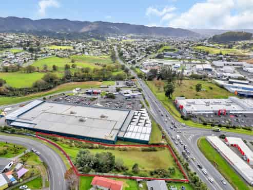 5,132sqm Industrial land - SH1 exposure - $210/sqm