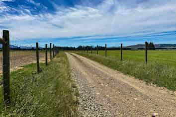 205B-219 Dunrobin Valley Road, Dunrobin