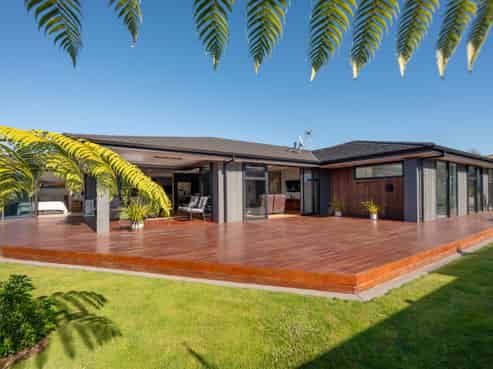 10 Erlam Place, Westbrook
