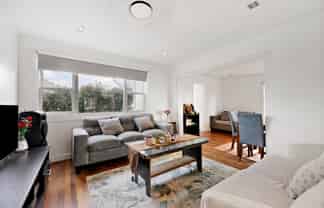 21 McLennan Road, Mount Wellington