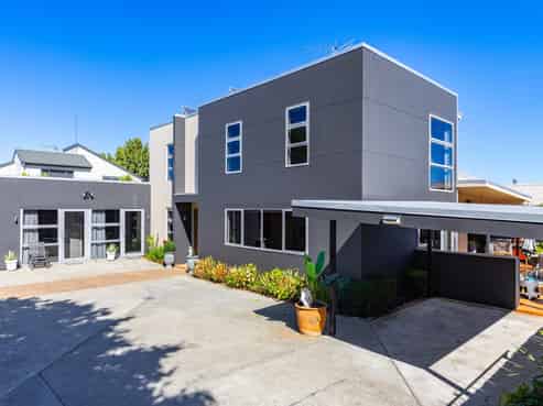 15 Dillon Street, Blenheim